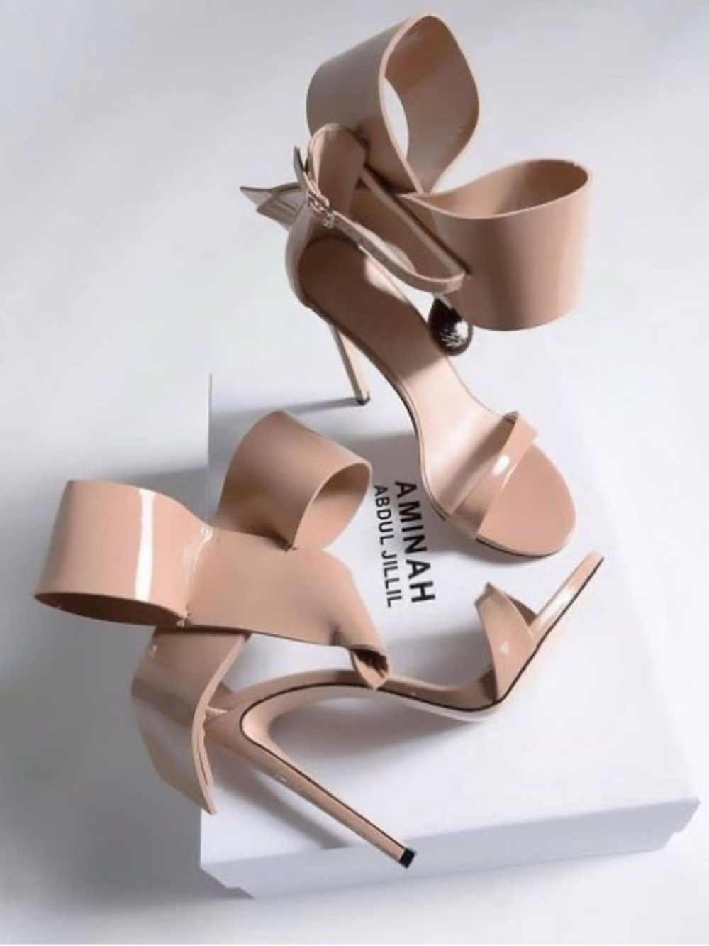 New Aminah Abdul Jillil Nude Patent Stiletto Open Toe Sandal heel bow Sz 36 $506